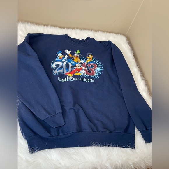 Disney World 2013 Navy Sweatshirt - Picture 10 of 12